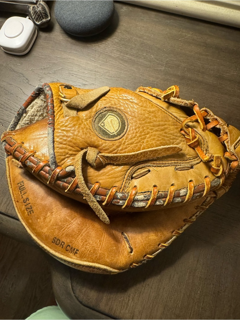Nike Kids Tan/Brown Leather Baseball Catchers Mitt